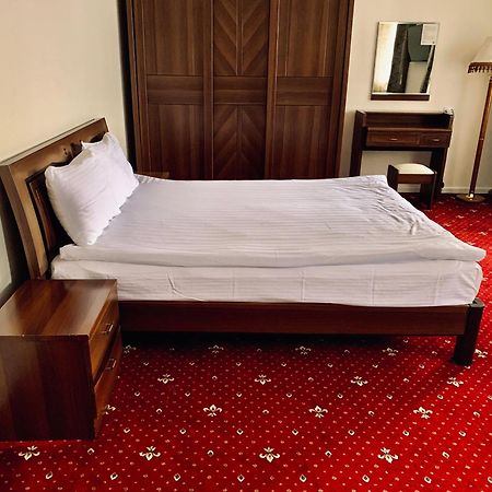 Dostyq Kokshetau Hotel Eksteriør billede