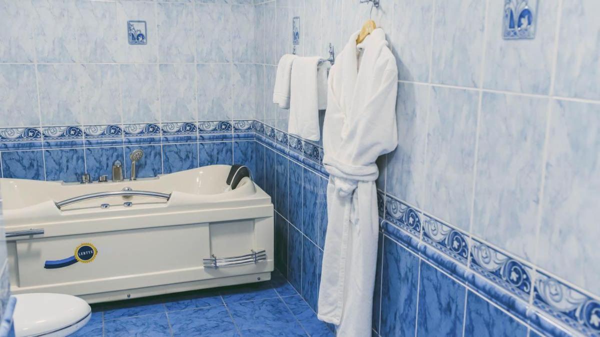 Dostyq Kokshetau Hotel Eksteriør billede