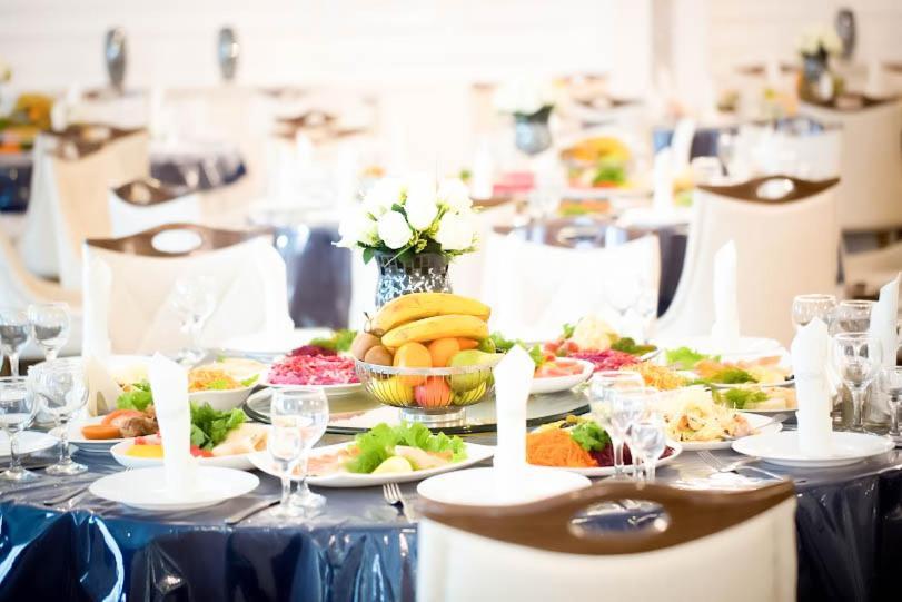 Dostyq Kokshetau Hotel Eksteriør billede