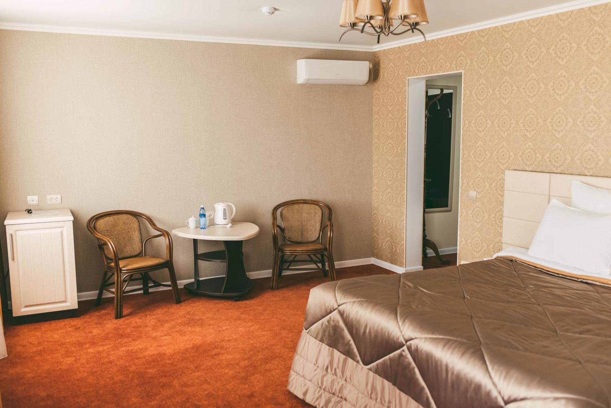 Dostyq Kokshetau Hotel Eksteriør billede