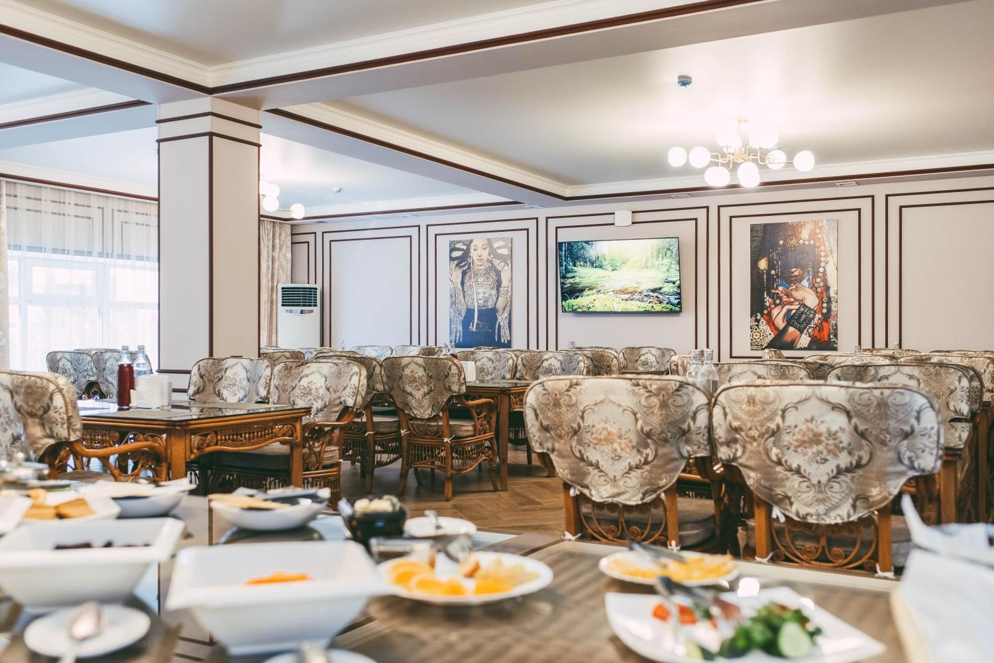 Dostyq Kokshetau Hotel Eksteriør billede
