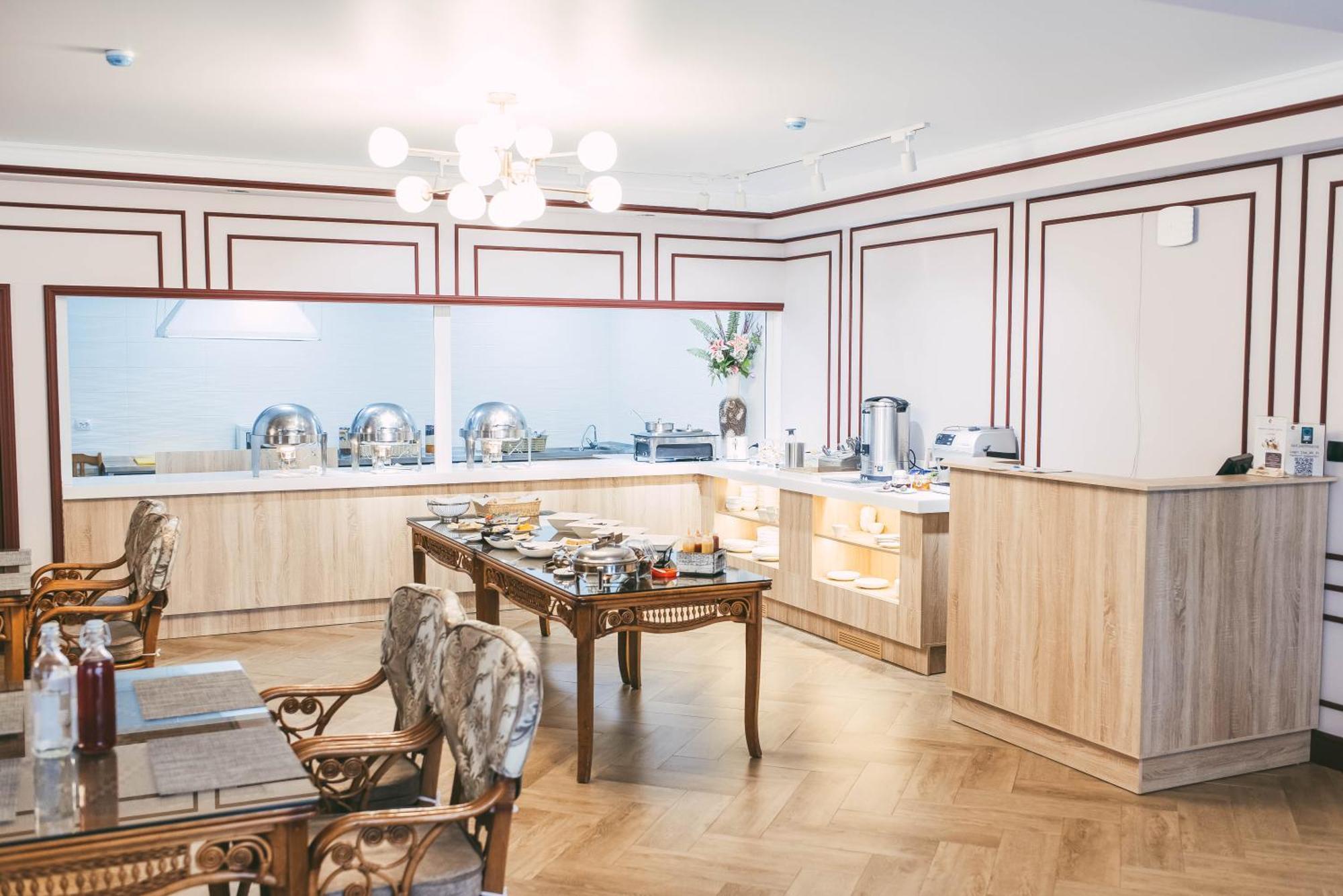 Dostyq Kokshetau Hotel Eksteriør billede