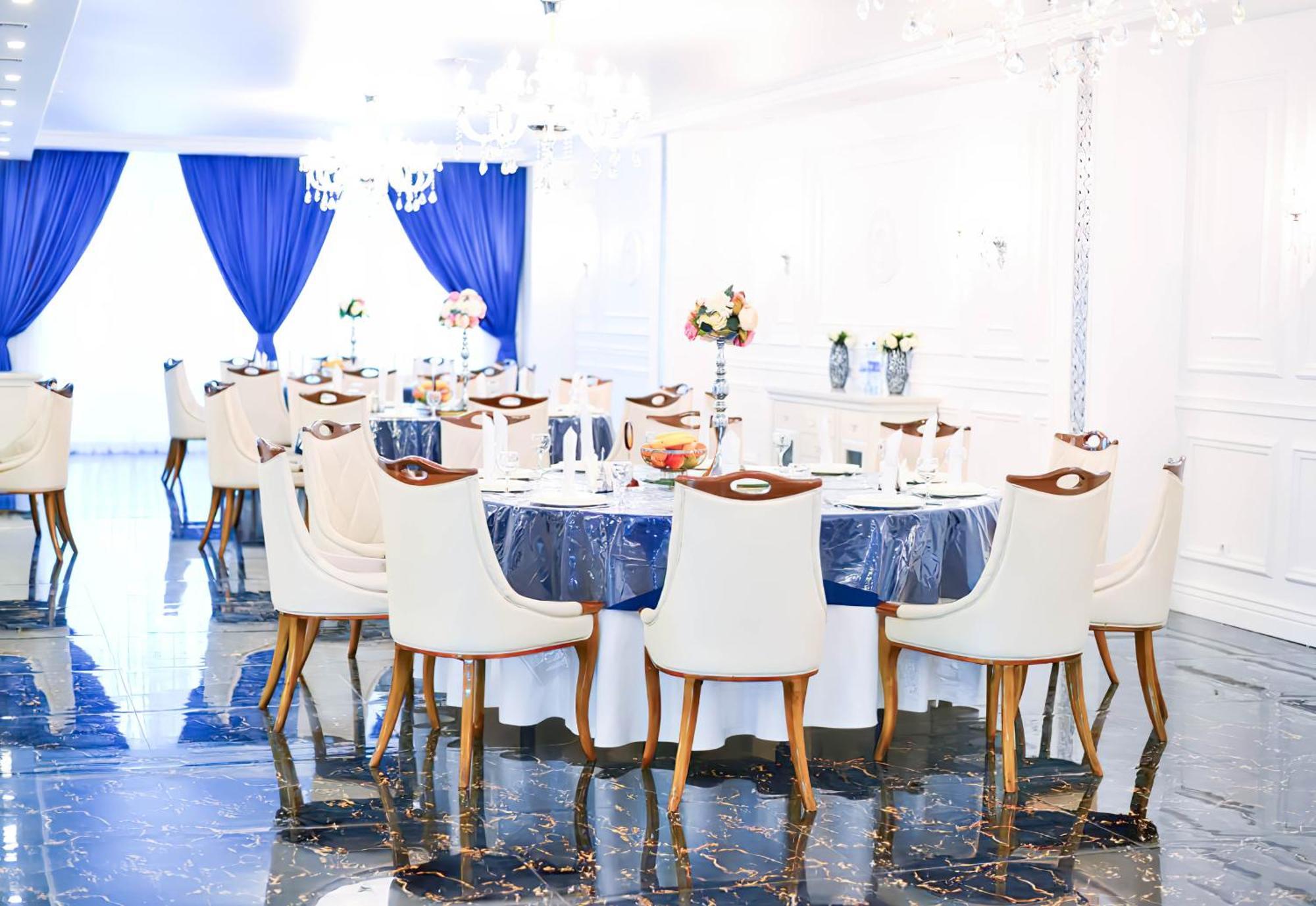 Dostyq Kokshetau Hotel Eksteriør billede