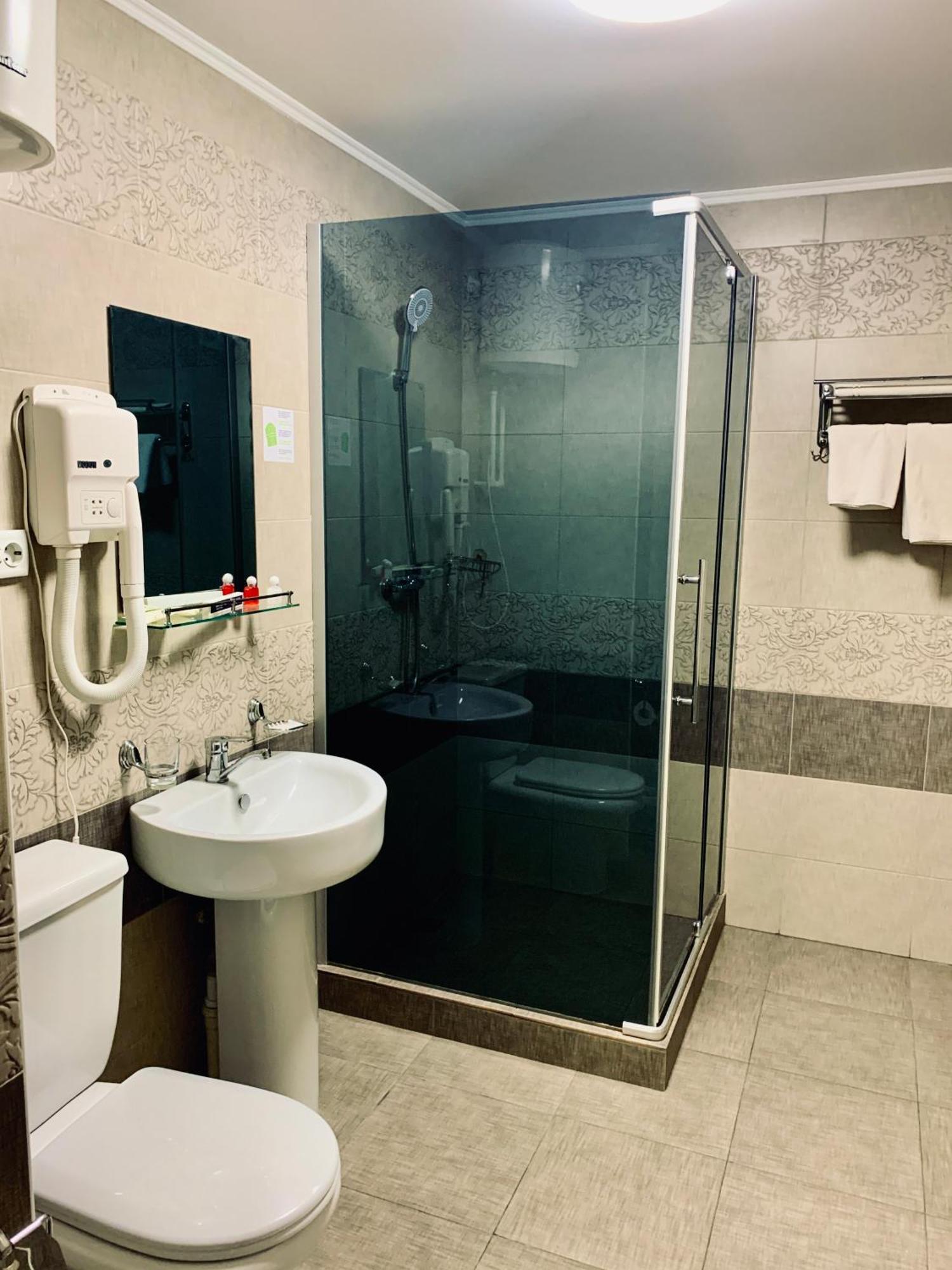 Dostyq Kokshetau Hotel Eksteriør billede